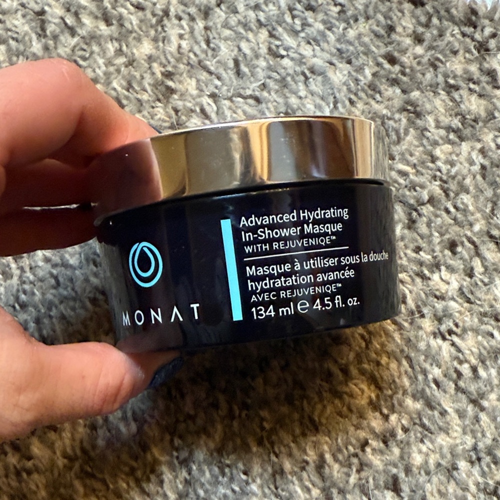 Monat Advanced Hydrating In-Shower Masque - Black and Silver